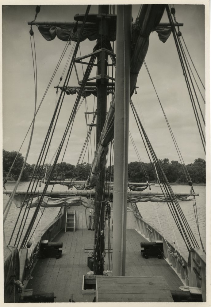 98-244 (click for large image)